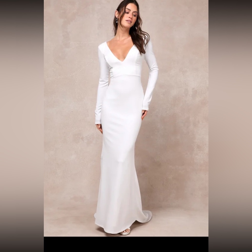 Lulu's White V-Neck Long Sleeve Wedding Dress
